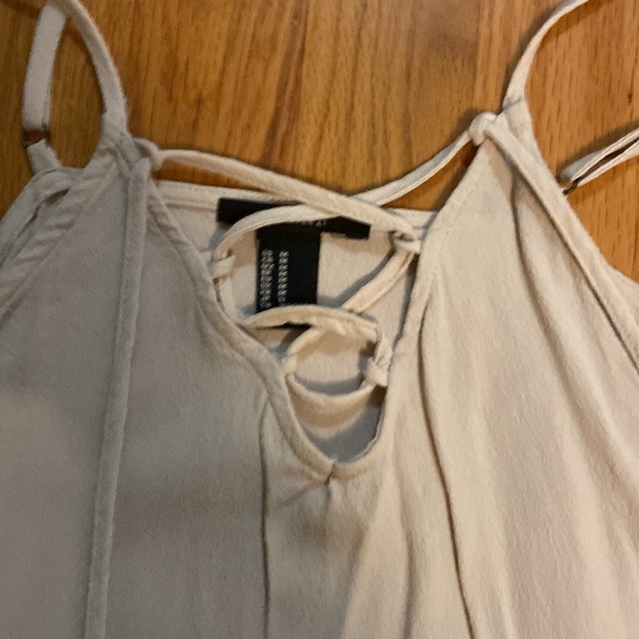 Blush/light pink tank - Picture 2 of 5